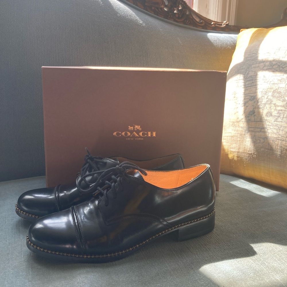 Coach Oxford , 6 women’s, genuine  leather, black with gold studded detail
